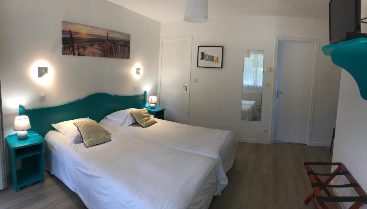 Hotel La Demeure Du Perron Quettehou Esterno foto