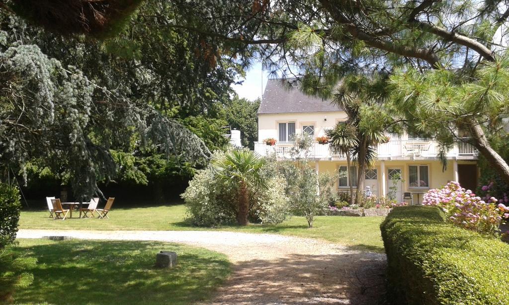 Hotel La Demeure Du Perron Quettehou Esterno foto